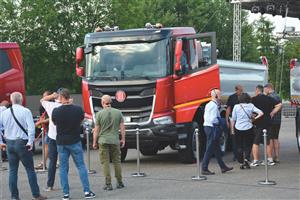 Po 13 letech premiéry od původní verze představila automobilka Tatra modernizovaný Phoenix. FOTO: DAVID MACHÁČEK