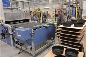 Výrobní závod Remosky spustil linky s vysokou mírou automatizace a zahájil provoz v Kopřivnici.