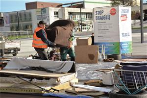 Kampaň Stop brajglu, která má upozornit na ukládání odpadu u kontejnerů, měla velký dosah na sítích i v médiích.