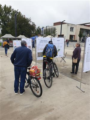 Výstava udržitelné mobility na farmářském trhu, září 7