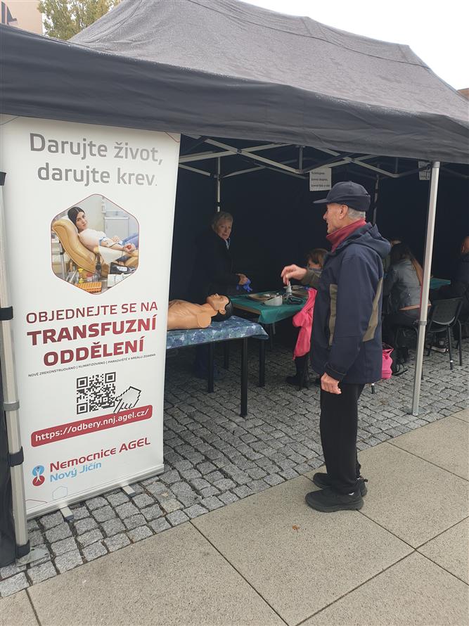 Farmářský trh s myklogogickou poradnou a stanem zdraví 1