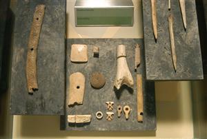 Kostěné předměty 