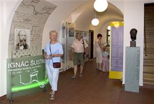 Expozice Ignáce Šustaly na Fojtství