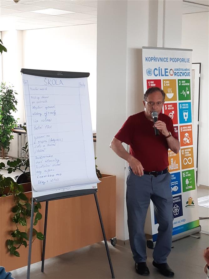 Školní fórum ZŠ 17. listopadu 19