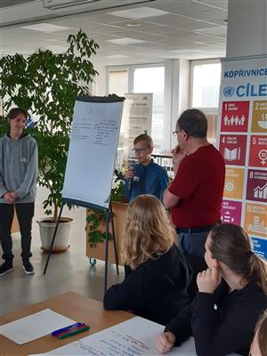 Školní fórum ZŠ 17. listopadu 16