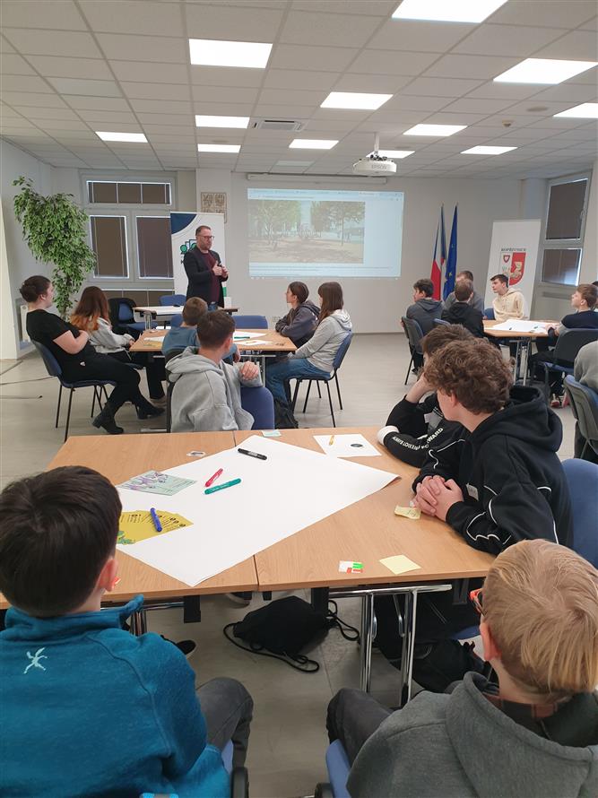 Školní fórum ZŠ Emila Zátopka 18 18