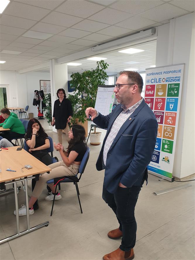 Školní fórum ZŠ Floriána Bayera