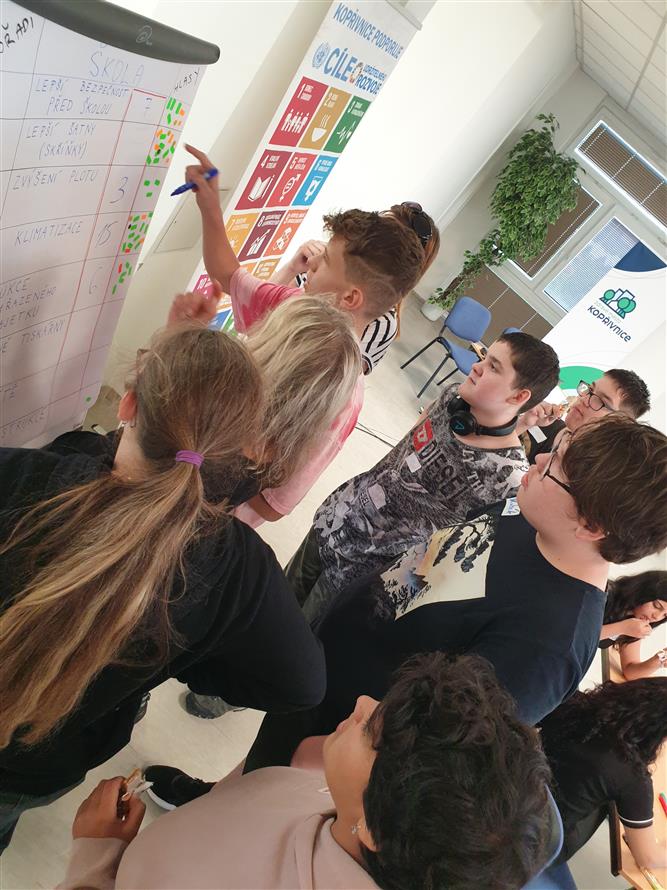 Školní fórum ZŠ Floriána Bayera