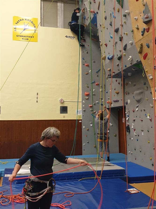 Do práce na kole - V triku na stěnu 13