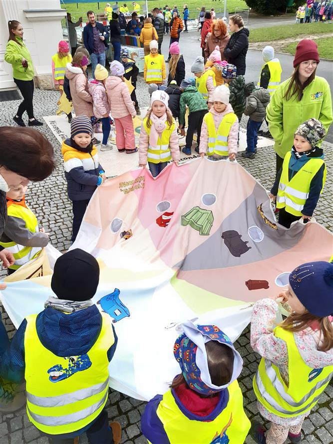 Den Země v Sadu E. Beneše