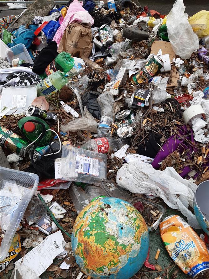 Den Země v Sadu E. Beneše