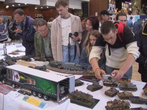 V kulturním domě bylo o víkendu k vidění víc jak tisíc modelů letadel, aut, lodí, ale třeba i fantastických bytostí.<br/>
FOTO: DAVID MACHÁČEK