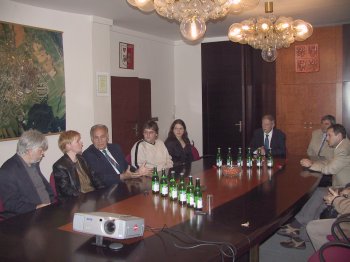 Levicové europoslance při návštěvě kopřivnické radnice zajímala především zaměstnanost a sociální problematika.<br/>
FOTO: DANA HOĎÁKOVÁ