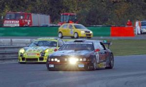 Tatra Ecorra motoristického týmu bratrů Hajduškových soupeřila na brněnském okruhu s vozy zvučných značek.<br/>
FOTO: TATRA 603 TEAM