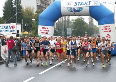 I přesto, že počasí přálo letošnímu Běhu rodným krajem Emila Zátopka nejméně ze všech, účast závodníků byla rekordní.<br/>                                                                                       
FOTO: RADEK CHVISTEK
