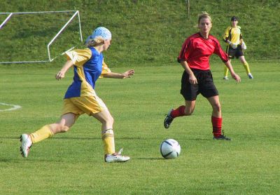 Ženské fotbalové mužstvo doma ztratilo, na soupeřky z Holešova nenašlo účinnou zbraň a nakonec podlehlo 3:5.<br/>                                                                                              
FOTO: DAVID MACHÁČEK