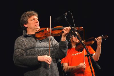 Jiří Pavlica s Hradišťanem na kopřivnickém koncertu posluchačům naservíroval řadu novinek. Také v letošním roce chystá premiéry zajímavých projektů.<br/>                                     
FOTO: DAVID MACHÁČEK
