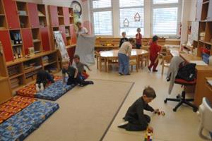 Na logopedické oddělení Dětského centra přešlo sedmnáct dětí i se svými pedagožkami. Děti mají k dispozici dvě třídy a veškeré potřebné zázemí.<br/>                                             
FOTO: DAVID MACHÁČEK
