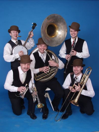 Kopřivnické kvarteto Nesselsdorf svou muzikou strhlo návštěvníky novojičínského hudebního klubu Galerka.<br/>                                                                                                
FOTO: DAVID MACHÁČEK
