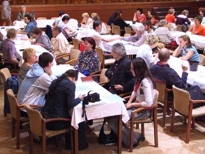 Členové volebních komisí na prvním setkání složili předepsaný slib a poté si zvolili své předsedy a místopředsedy.<br/>           
FOTO: DAVID MACHÁČEK
