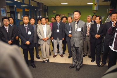 Kopřivnické muzeum si prohlédla delegace korejských podnikatelů, dodavatelů Hyundai.<br/>FOTO: DAVID MACHÁČEK