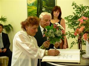 Manželé Kotalovi si svatební obřad zopakovali po šedesáti letech u příležitosti diamantové svatby.
FOTO: ILONA HOFFMANNOVÁ