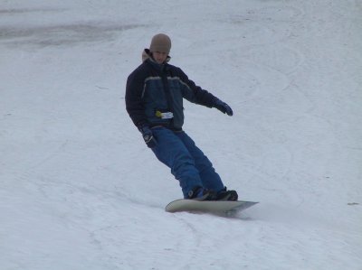 Letošní lyžařská sezona na Červeném kameni je ohrožena nejen absencí sněhu, ale i dlouhotrvajícími spory mezi městem a nájemcem.<br/>                                                         
FOTO: DAVID MACHÁČEK
