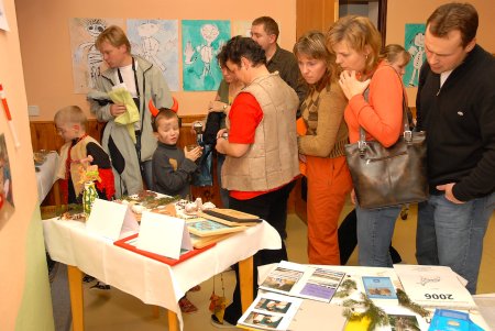 Práce hluchoslepých dětí byly k vidění na sklonku minulého roku na čertovském odpoledni v Mateřské škole v Lubině.<br/>                                                          
FOTO: DAVID MACHÁČEK
