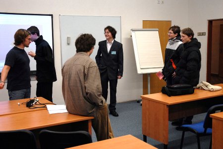 Zájemci o studium na zdejší průmyslovce si minulý týden mohli prohlédnout své potenciální působiště v rámci dne otevřených dveří.<br/>                                               
FOTO: DAVID MACHÁČEK

