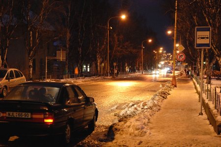 I když se hovoří o rekonstrukci ulice Štramberské, úpravy se dočká i část ulice Štefánikovy s autobusovými zastávkami.<br/>           
FOTO: DAVID MACHÁČEK
