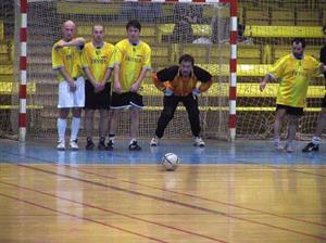 Tým Trappes Devils se ve finále ubránil i standardním situacím a obhájil loňské vítězství v Ámos Cupu.<br/>                                                                                             
FOTO: ONDŘEJ ZAPLETAL
