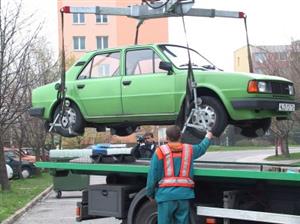 V rámci čištění komunikací ve městě bylo odtaženo více než dvacet aut, která jejich majitelé včas neodvezli.<br/>                                                                    
ILUSTRAČNÍ FOTO: DANA HOĎÁKOVÁ
