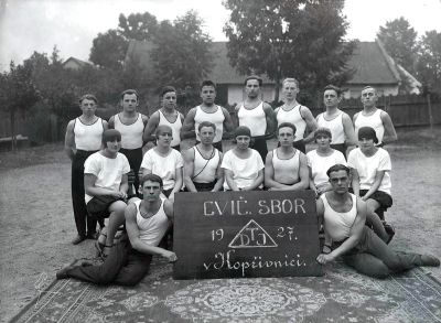 První cvičitelský sbor DTJ z roku 1927.<br/> FOTO: ARCHIV MUZEUM FOJTSTVÍ