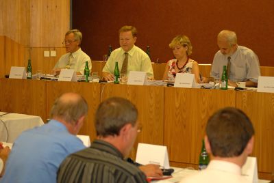 System.Linq.Enumerable+<TakeIterator>d__25`1[System.Char]