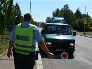 Policejní kontrola<br/>
FOTO: DANA HOĎÁKOVÁ