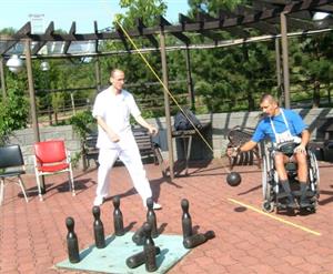 Sportovním hrám v Hrabyni přálo počasí. Snímek zachycuje Jiřího Žáka, který na akci přijel z Veselí na Moravě.<br/>                                                                                          
FOTO: ZDEŇKA ERNSTOVÁ
