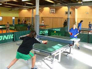 V rámci dnů zdraví si lidé mohli také protáhnout svá těla, jednou z možností bylo využití herny stolního tenisu.<br/>                                                                                     
FOTO: ONDŘEJ ZAPLETAL
