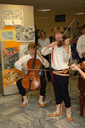 System.Linq.Enumerable+<TakeIterator>d__25`1[System.Char]