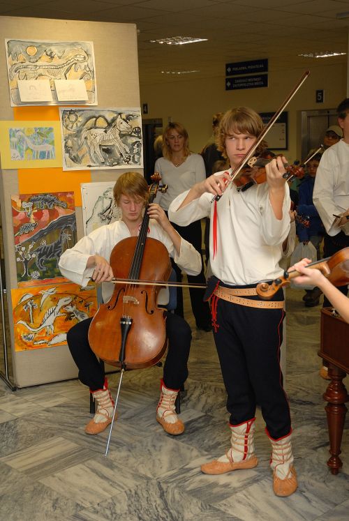 System.Linq.Enumerable+<TakeIterator>d__25`1[System.Char]