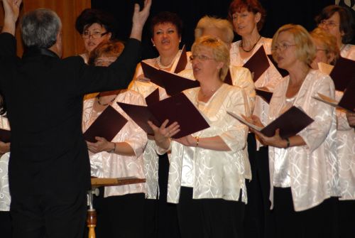 Pěvecké sdružení oslavilo minulou středu pětaosmdesátiny. Vůbec první koncert zdejšího sboru se uskutečnil 28. října 1922.<br/>                                                                           
FOTO: DAVID MACHÁČEK
