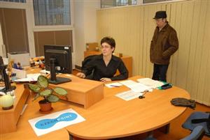 System.Linq.Enumerable+<TakeIterator>d__25`1[System.Char]