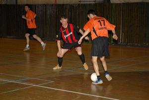 Tým New Jersey si v nedělním zápase okresního přeboru jasně poradil s Lokomotivou Gangsters a vyhrál také celkově.<br/>                                                                          
FOTO: DAVID MACHÁČEK
