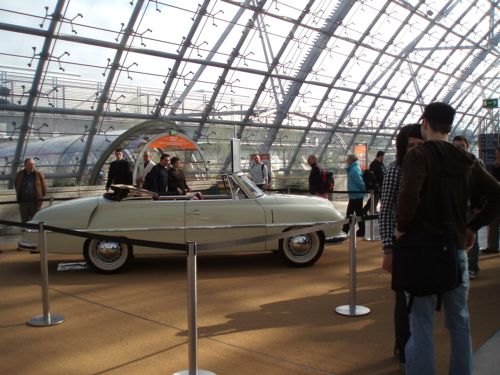 Tatraplán - kabriolet. Tuto raritu ze svých sbírek prezentovalo kopřivnické Technické muzeum  na  největším letošním automobilovém veletrhu v Lipsku.<br/>                           
FOTO: TECHNICKÉ MUZEUM
