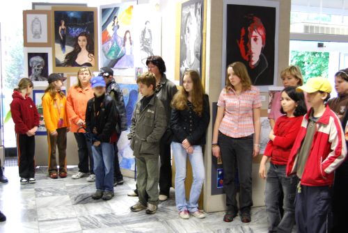 System.Linq.Enumerable+<TakeIterator>d__25`1[System.Char]