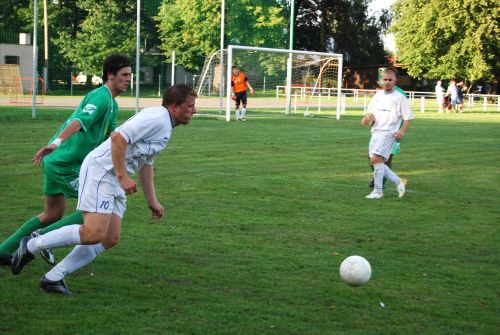 Adam Hanus patřil v pohárovém utkání prvního kola ČMFS k oporám kopřivnického týmu, který zvítězil na mošnovském hřišti nad týmem Skotnice 2:0. <br/>                         
FOTO: ONDŘEJ ZAPLETAL
