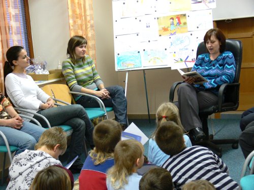 Druhé veřejné čtení pro děti přilákalo do Centra mládeže v Mošnově nejen hodně dětských posluchačů, ale zároveň i předčítajících. Další čtení se uskuteční 31. 3. v 17 hodin. <br/>
FOTO: ILONA MAZALOVÁ
