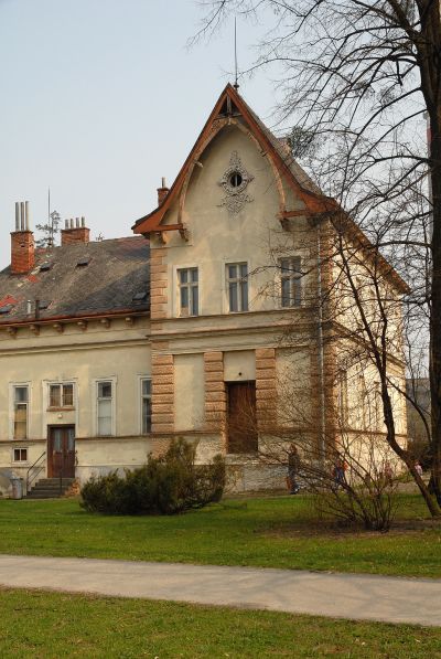 Zvažovaná rekonstrukce loutkového divadla nebude možná bez dotací.<br/>
FOTO: DAVID MACHÁČEK
