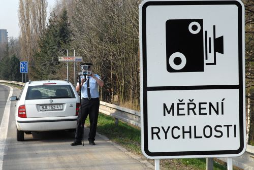 System.Linq.Enumerable+<TakeIterator>d__25`1[System.Char]