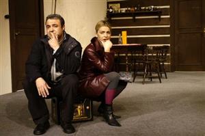 Na Lucii Zedníčkovou se mohou těšit i kopřivničtí diváci komedie To byl teda Silvestr! Martina Zounara bude alternovat autor hry Zbyšek Pantůček.<br/> 
FOTO: DIVADELNÍ SPOLEČNOST HÁTA
