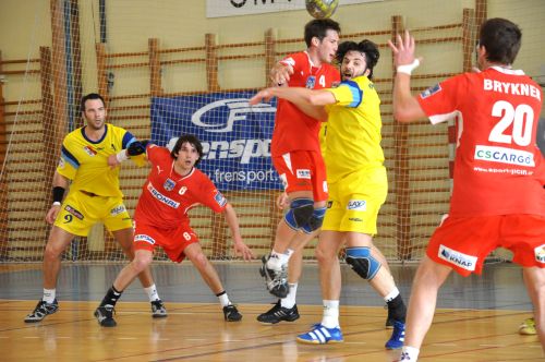 Po remíze v základní části tentokrát házenkáři Kopřivnice Jičín doma porazili, a stále tak mají velkou šanci, že si zahrají o celkové páté místo.<br/> 
FOTO: JANA FEILHAUEROVÁ
